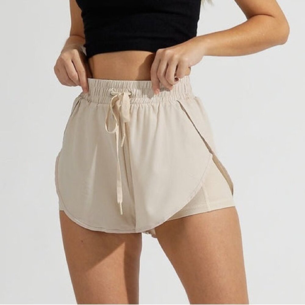 BuffBunny Life Saver Shorts Size Small Stardust